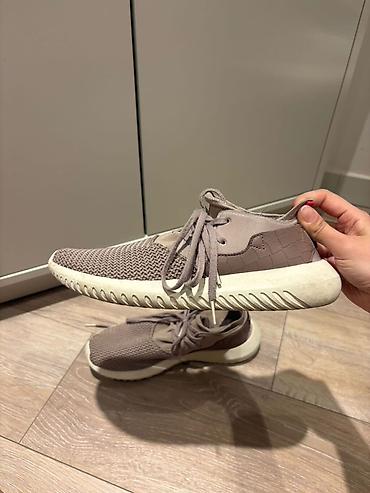 abş çəkmələri: Açıq bənövşəyi rəngli orijinal Adidas idman ayaqqabısı. Mənim üçün çox — 1