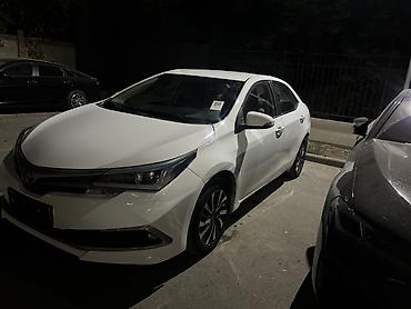 Продажа авто: Toyota Corolla: 2019 г., 1.8 л, Вариатор, Гибрид, Седан — 4