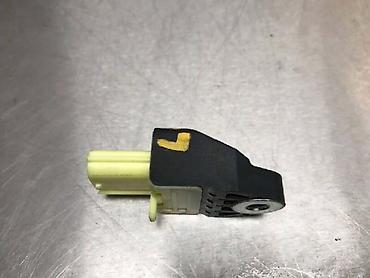 multi diag pro plus: SENZOR AIRBAGA ZA TOYOTA YARIS OD 2013. DO 2023. GOD. | Svi delovi — 1