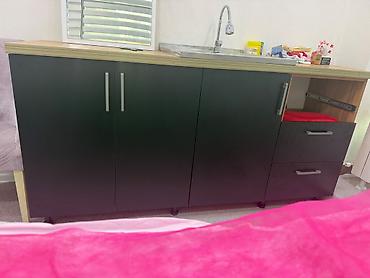 Salon, tibbi mebel: İs otagina yiqilib rengi uygun gelmediyi ucun satilir. 1.80sm uzunlugu — 1