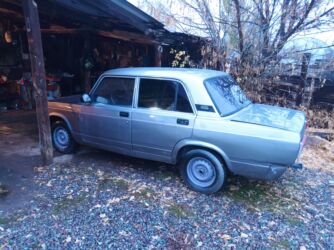 обмен на авто с доплатой: Срочно срочно срочно продаю машину на ходу инжектор Легковой седан