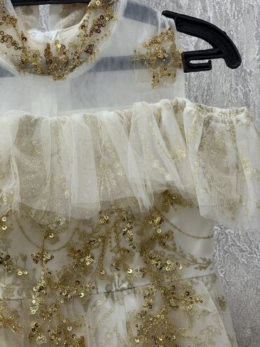 Платья: Детское платье, цвет - Голубой, Б/у — 6