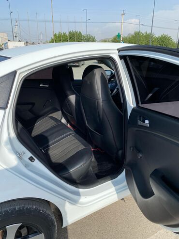 Hyundai: Hyundai Solaris: 2013 г., 1.6 л, Автомат, Бензин, Седан — 9