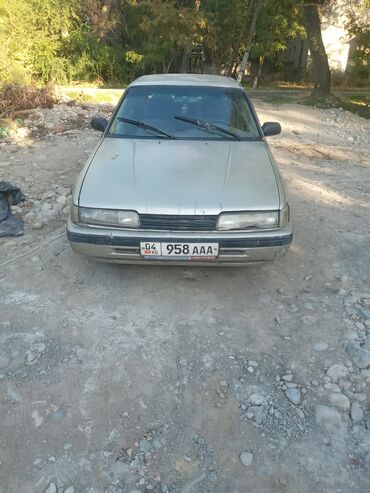 Mazda: Mazda 626: 1991 г., 2 л, Механика, Бензин, Седан