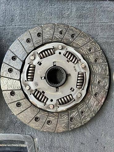prodajamotora.rs: ZAMAJAC I SET KVACILA M57 E60 ZA BMW 525, 330, 530 OD 2003. DO 2010 — 4