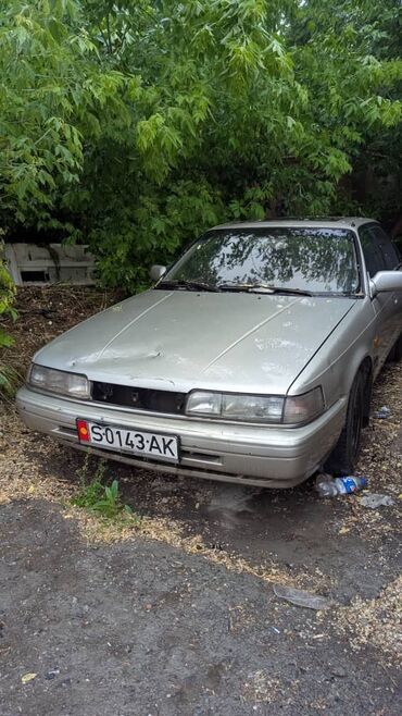 Mazda: Mazda 626: 1990 г., 2 л, Механика, Дизель, Хэтчбэк