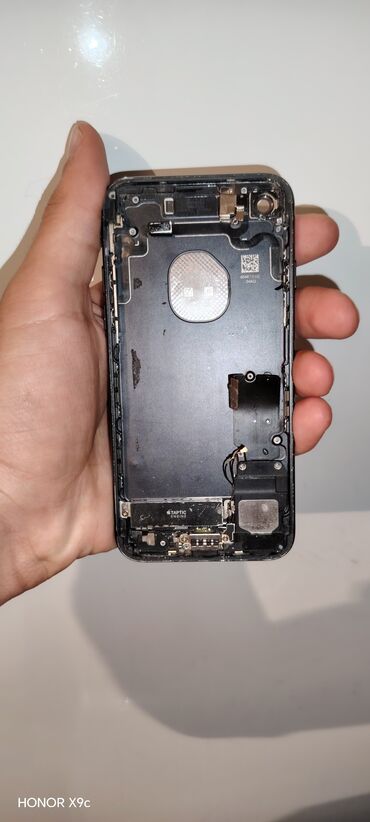 Apple iPhone: IPhone 7, 1 TB, Qara, Qırıq