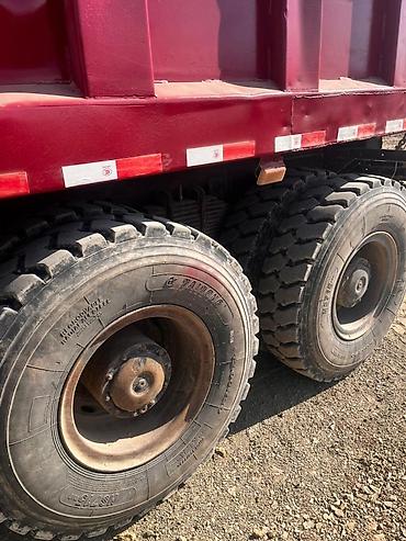 Другой строительный транспорт: Самосвал Shaanxi (Shacman) F2000, красный, колесная формула 6x4 — 4
