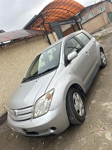 Toyota: Toyota Ist: 2003 г., 1.3 л, Автомат, Бензин, Универсал — 10