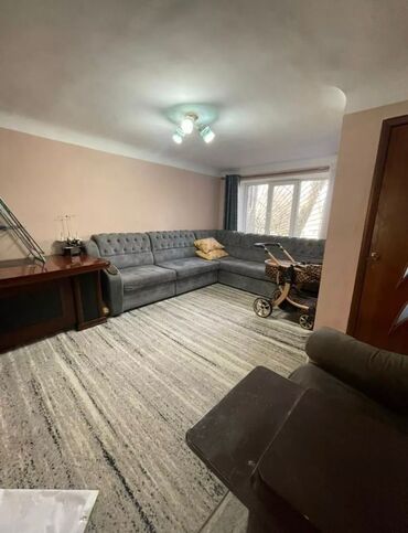 1 комнатная квартира азия молл: 2 комнаты, 40 м², Хрущевка, 1 этаж, Косметический ремонт