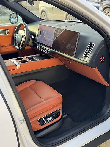 Lixiang: Lixiang L7: 2023 г., 1.5 л, Гибрид, Кроссовер — 10