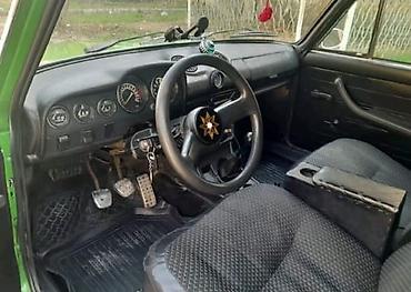 rəisin ətri: VAZ (LADA) 2106: 1.6 l | 1990 il 153216 km Sedan — 4