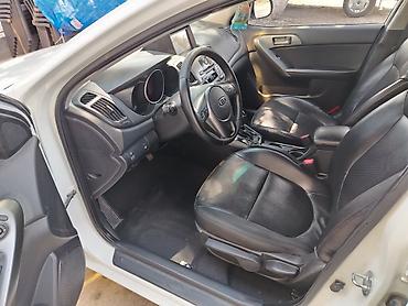 Kia: Kia Forte: 1.6 l | 2011 il Sedan — 9