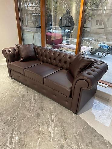 Chesterfield tərzli üçyerlik divan - Rəng: tünd qəhvəyi - Material