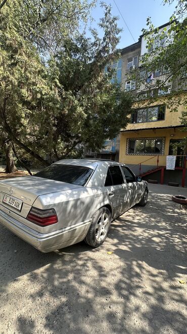 двигатель мерседес 2.7 дизель купить: Mercedes-Benz W124: 1993 г., 3.2 л, Автомат, Бензин, Седан