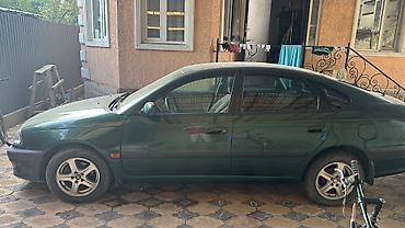 Toyota: Toyota Avensis: 1999 г., 1.8 л, Механика, Бензин, Хэтчбэк — 5
