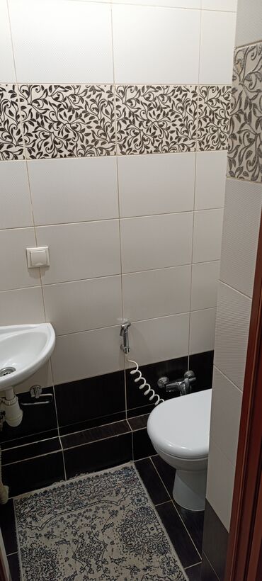 ош квартира хбка: 3 комнаты, 64 м², 106 серия, 1 этаж, Косметический ремонт