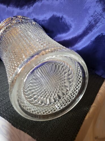 Vaze i saksije: Vaza, Staklo, Novo na lalafo.rs — 11 Vaze i saksije: Vaza, Staklo, Novo — 11