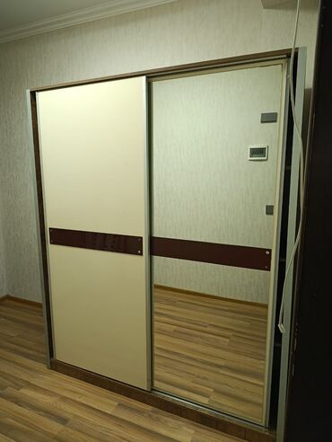 Divanlar: İşlənmiş, Kupe, 2 qapılı Düz dolab, Qarderob, paltar dolabı