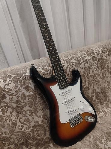 gitara elektro: 1 ildir alinmisdir, usaq istifadə edə bilmədiyindən təcili satilir — 3