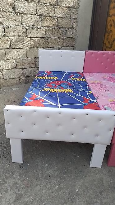 gencede mebel: 1 nəfərlik çarpayılar 60manat. 2 nəfərlik taxt 110manat — 3