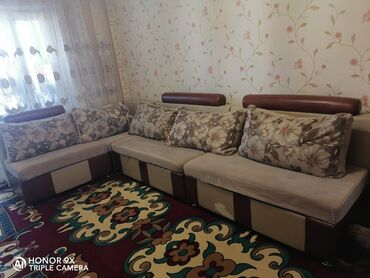 стол со стульями б у: Промышленный 4 нитка предназначенный для пошива изделий. Оборудован