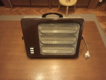 Kaloriferi: Stara autentična portabl grejalica 2kW. Ispravna 100%. Mislim da na lalafo.rs — 1 Kaloriferi: Stara autentična portabl grejalica 2kW. Ispravna 100%. Mislim da — 1