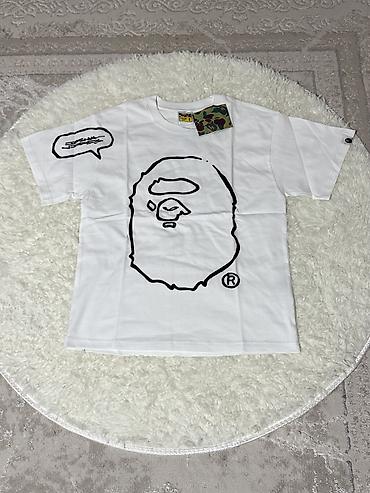 зипка bape: Футболки A Bathing Ape (BAPE) — белые, с фирменными принтами Ape Head — 1