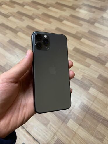 Apple iPhone: IPhone 11 Pro, Б/у, 256 ГБ, Space Gray, Защитное стекло, Чехол, 79 %