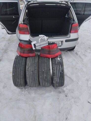 Volkswagen: Volkswagen Golf: 2001 г., 1.6 л, Механика, Бензин, Хэтчбэк — 23