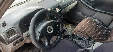 Subaru: Subaru Forester: 1998 г., 2 л, Механика, Газ