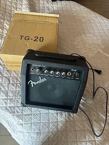 gitar amfisi: Elektron gitara, Fender, İşlənmiş — 1