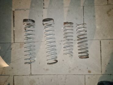 Digər avtomobil ehtiyat hissələri: Məhsul: Mercedes-Benz üçün orijinal ehtiyat hissələri dəsti Tərkib: - — 15