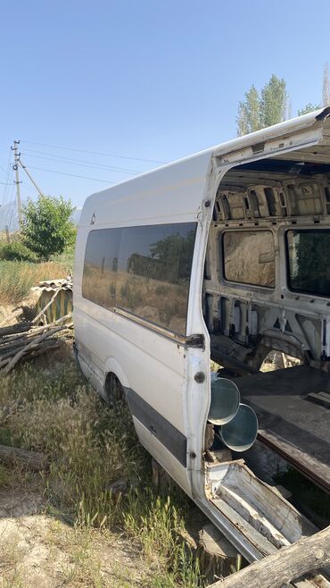 Другие детали кузова: Кузов на спринтер 906