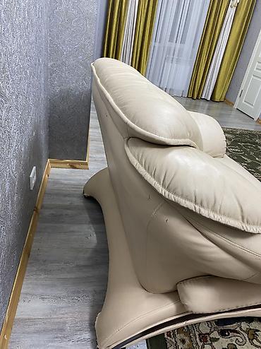 Прямые диваны: Прямой диван, Б/у — 7