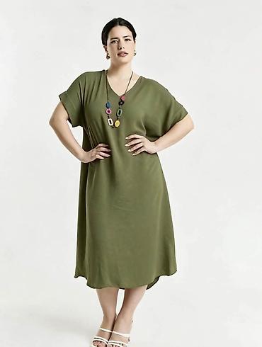 eu 54: 06. Haljina za punije
2XL 3XL 4XL
Cena : 2.250 dinara H — 2