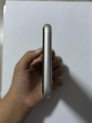 Apple iPhone: IPhone 11, Б/у, 128 ГБ, Белый, 86 % — 6