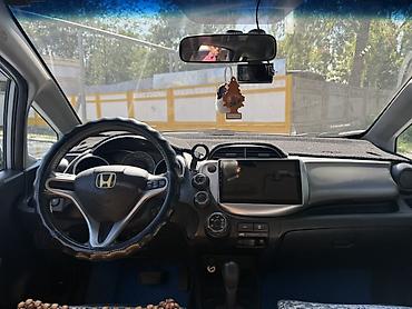 на хонда: Honda Fit: 2008 г., 1.5 л, Автомат, Бензин, Хэтчбэк — 7