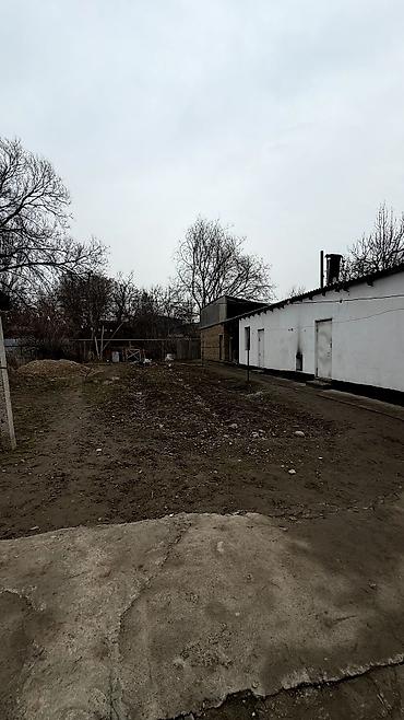 Продажа коттеджей и домов: 📌В Сокулуке в центре от трассы 300м. продается дом. ✅Участок: 8 — 6