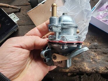 Auto delovi: AC pumpa Lada 1.6,1.7 Niva, Lada 7 Riva sa karburatorom. Novo — 2