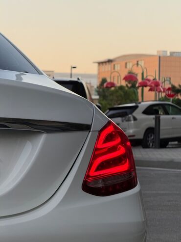 Mercedes-Benz: Mercedes-Benz C 200: 1.6 l | 2017 il Sedan — 2