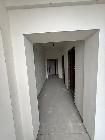дом недостроенный: 3 комнаты, 90 м², Ак-Орго ж/м Элитка, 8 этаж, ПСО (под самоотделку) — 3