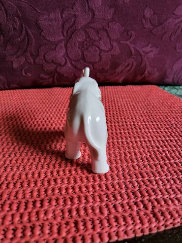 Ostali kućni dekor: Porcelanska nova,vintaz figura slonce. Porcelanska figura sa — 8