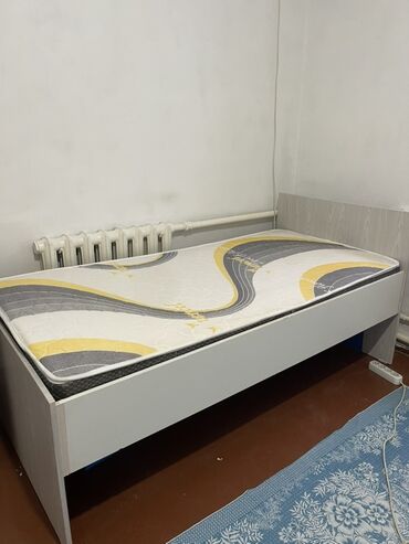 одно спалный кровать: Бир кишилик керебет, Матрасы бар, узуну - 200 см