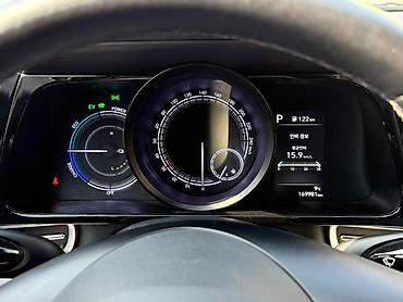 Hyundai: Hyundai Avante: 2022 г., 1.6 л, Гибрид — 5
