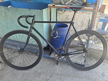 обувь мужские: Фикс-байк (single speed) с трековой посадкой с тонкой рамой спортивный — 3
