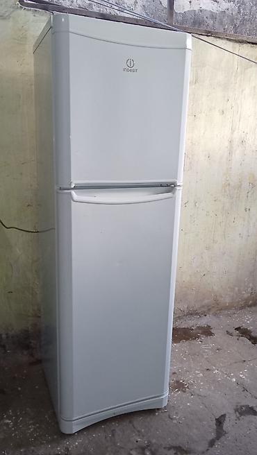 Indesit Nofros soyuducu əla soyudur işləyir çürüyü yoxdur 60/180 cm