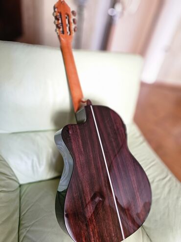 alhambra gitara: Klassik gitara, İşlənmiş, Ödənişli çatdırılma