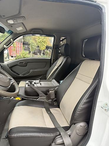 Продажа авто: Hyundai Porter: 2022 г., 2.5 л, Автомат, Дизель — 10