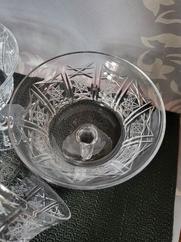 Čaše: Case kristal,led kristal za vino iz 70ih. Stanje perfektno,sve na — 8